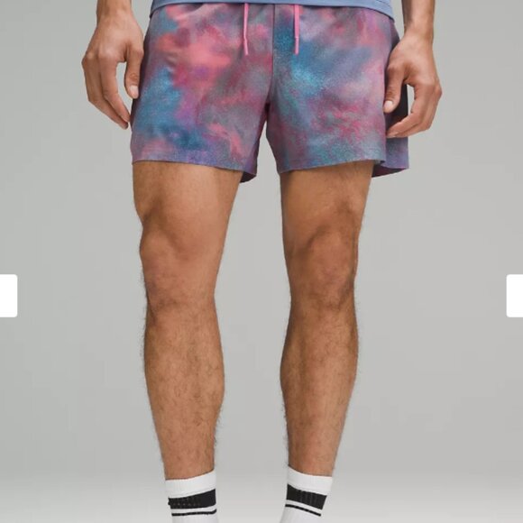 LULULEMON PACE BREAKER LINERLESS SHORT 5" (S) - Picture 5 of 6